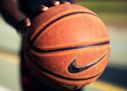 -欧文彻底打爆防线，老鹰封锁活塞，一场攻防艺术的极致演绎