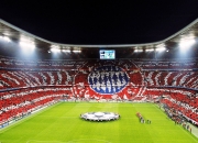 九游官网-赛道上的逆袭，塞恩斯高光表现助迈凯伦翻盘索伯车队