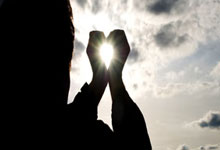 九游娱乐网页-德甲上演跨界王炸！哈兰德神勇PK东契奇，绿茵场炸裂名场面诞生！