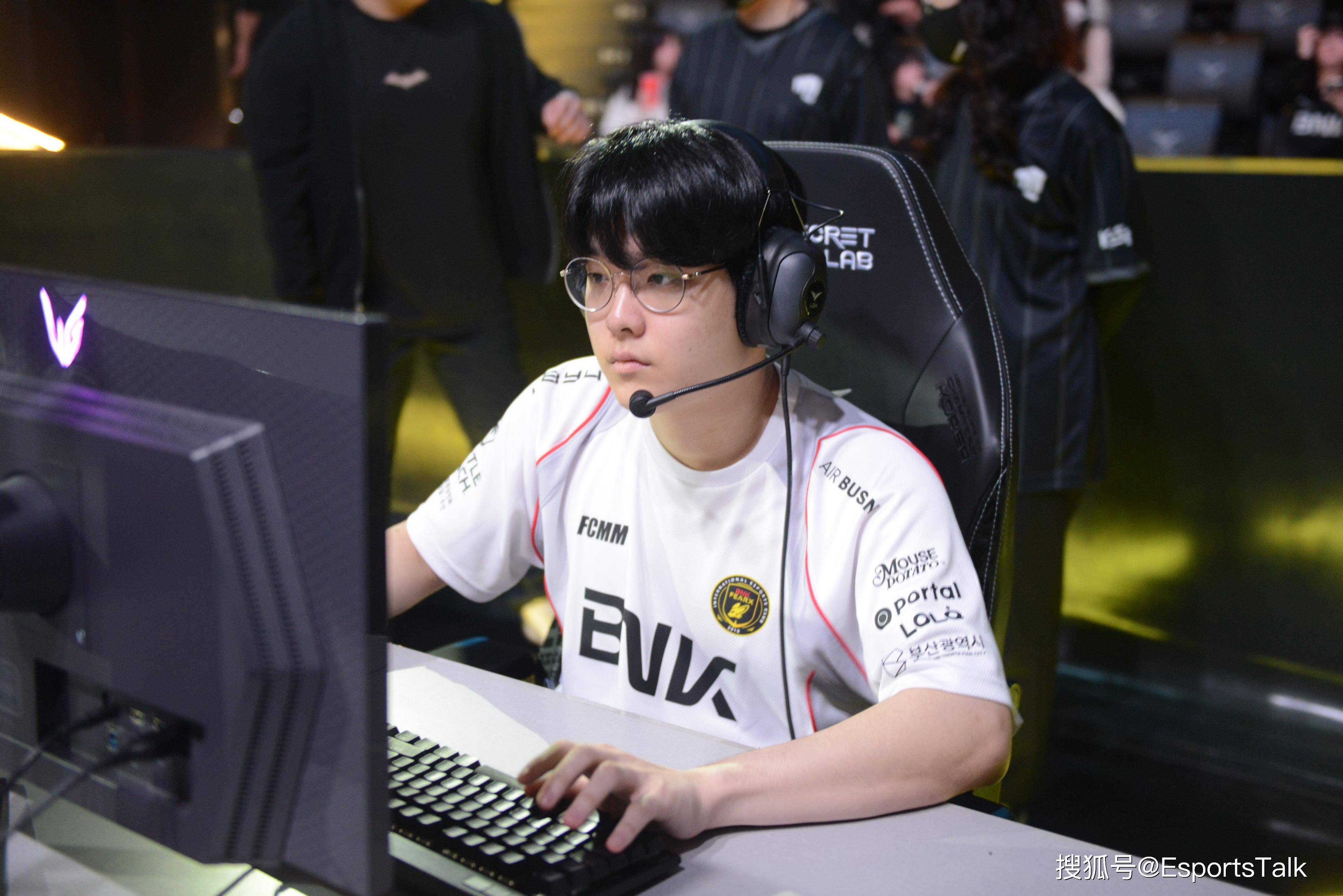 关于C9力克T1，Elk线上压制力十足宿命之战小组赛，成为赛场最大亮点的信息